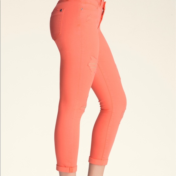 Distressed skinny Jeans in Coral - Picture 3 of 7